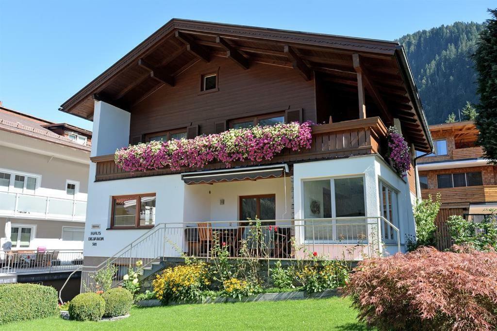 Haus Dejakom Майерхофен Екстериор снимка
