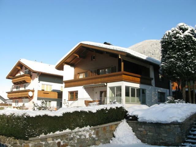 Haus Dejakom Майерхофен Екстериор снимка